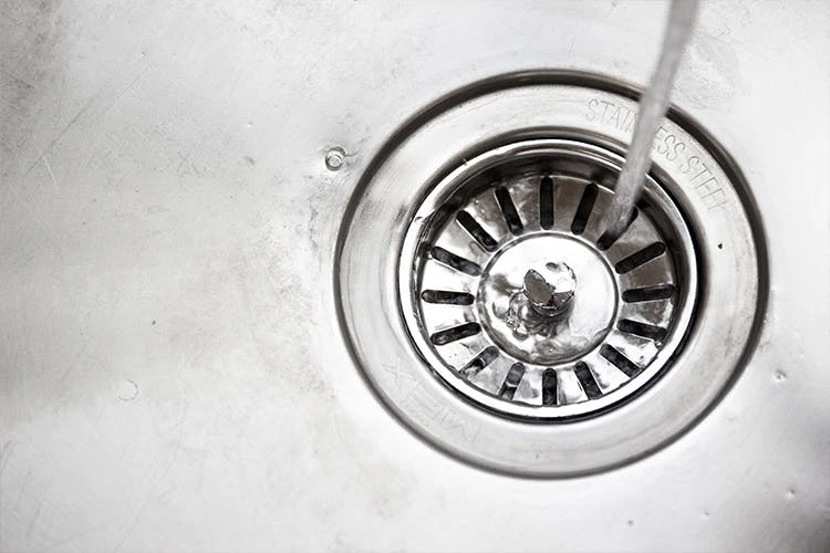 BiOHY Rohrreiniger (10l Kanister) | EXTRA STARK | Flüssiger, Hochkonzentrierter Abflussreiniger | Geruchsneutral | Für Alle Verstopfungen 6 BiOHY Rohrreiniger (10l Kanister) | EXTRA STARK | Flüssiger, Hochkonzentrierter Abflussreiniger | Geruchsneutral | Für Alle Verstopfungen – Bild 6